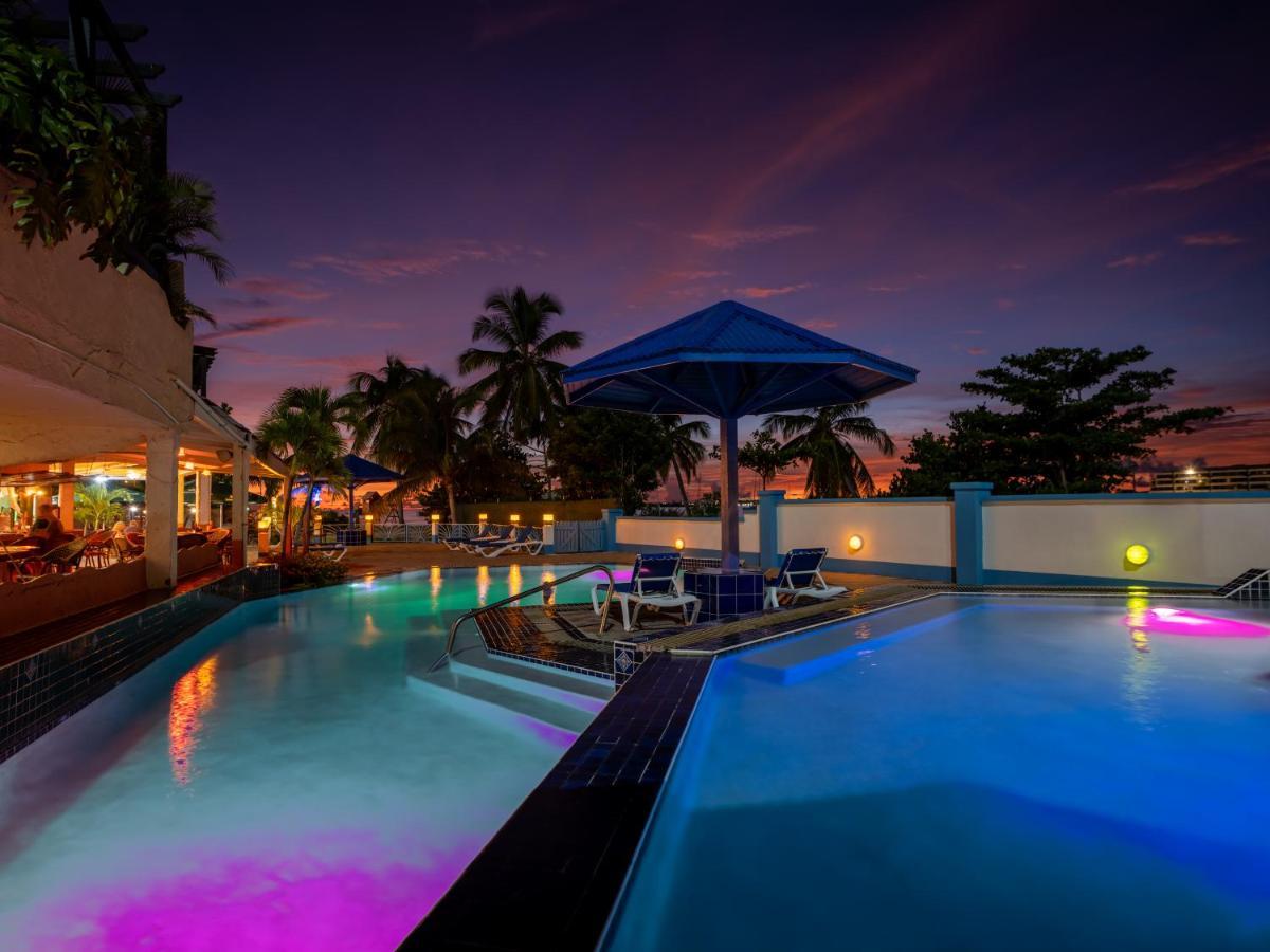 The Atrium Beach Resort And Spa, Ascend Hotel Collection Simpson Bay Exteriér fotografie