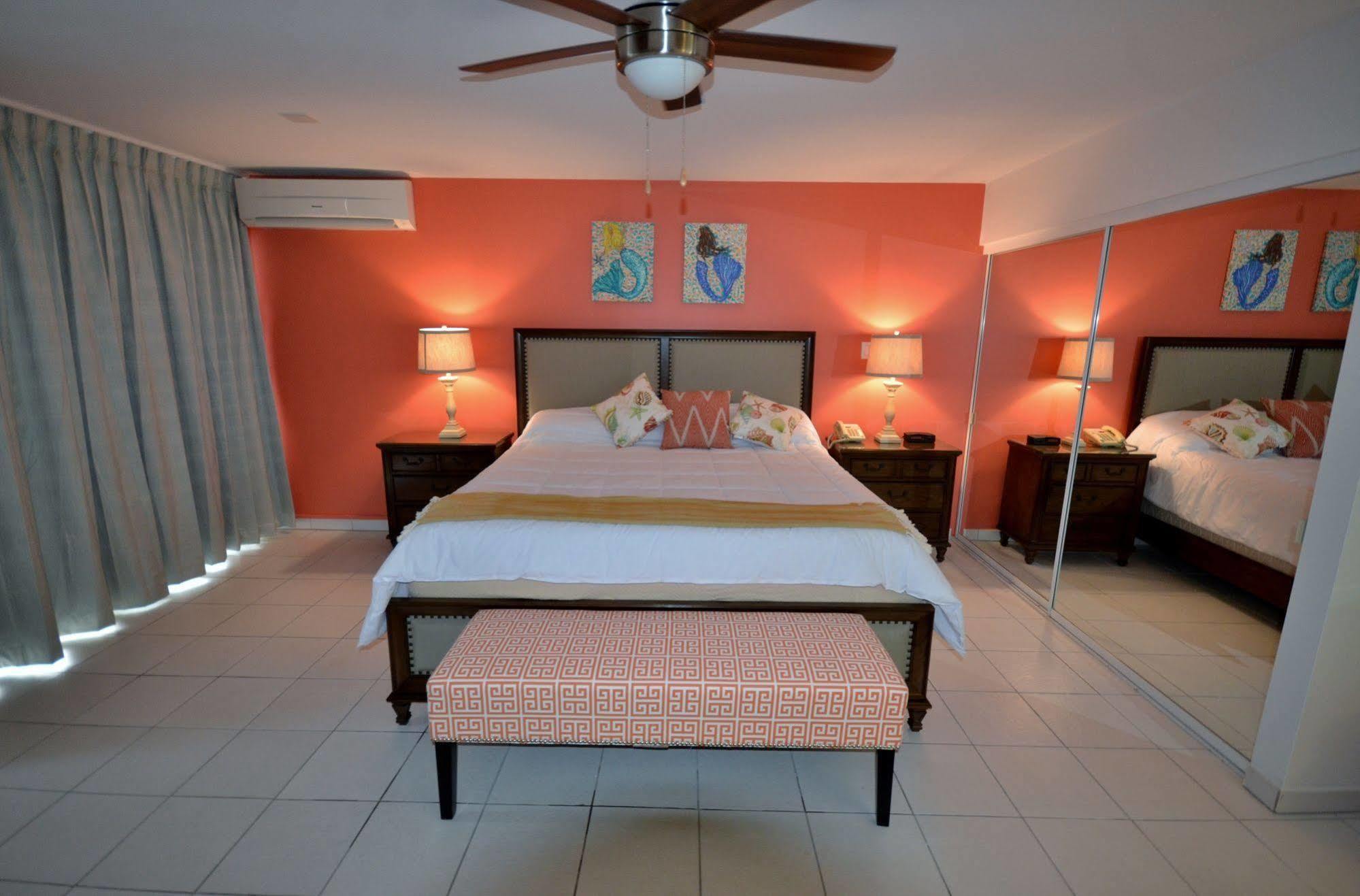 The Atrium Beach Resort And Spa, Ascend Hotel Collection Simpson Bay Exteriér fotografie