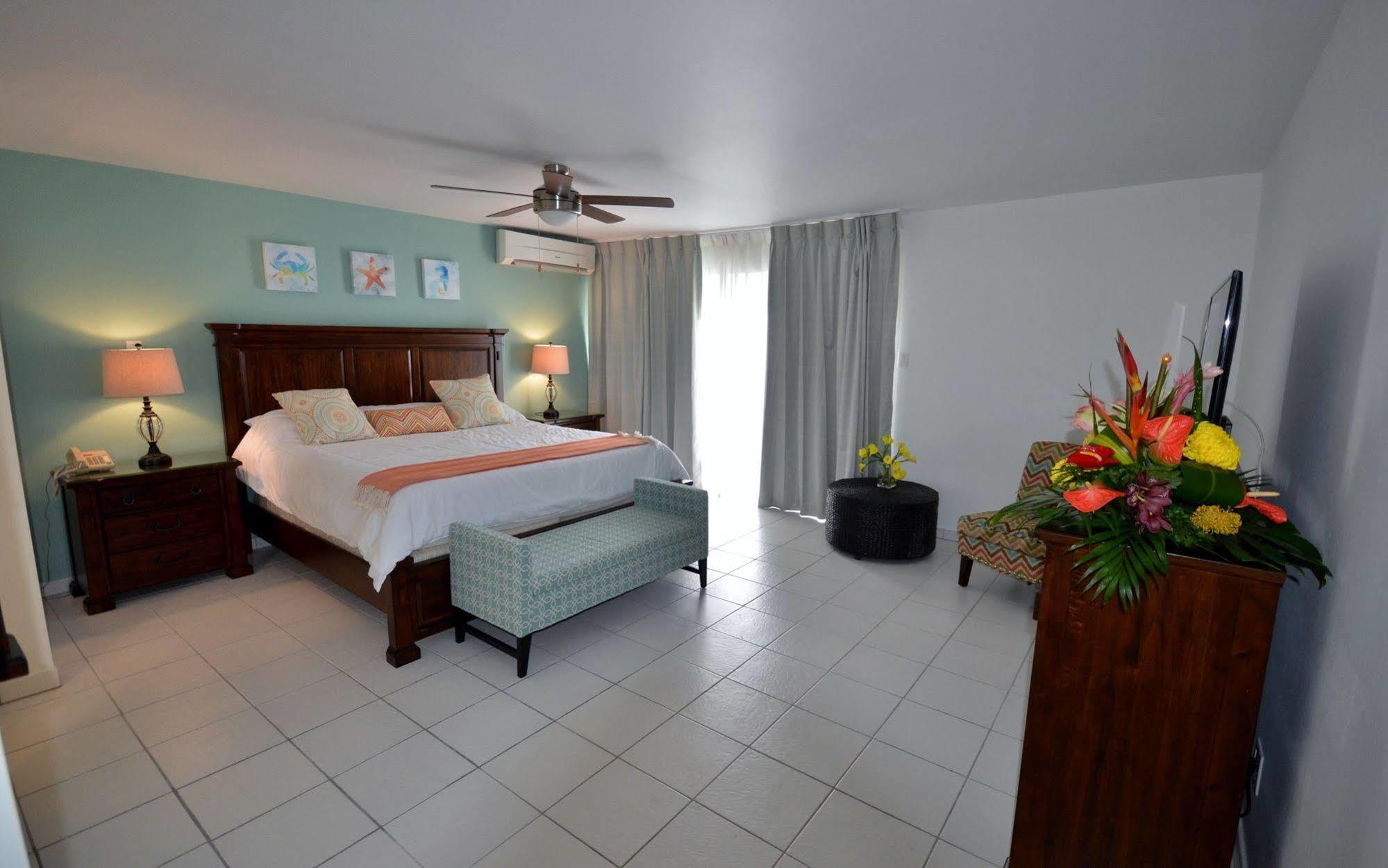 The Atrium Beach Resort And Spa, Ascend Hotel Collection Simpson Bay Exteriér fotografie